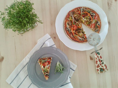 Pizza Caseira com Microvegetais de Mizuna Vermelha